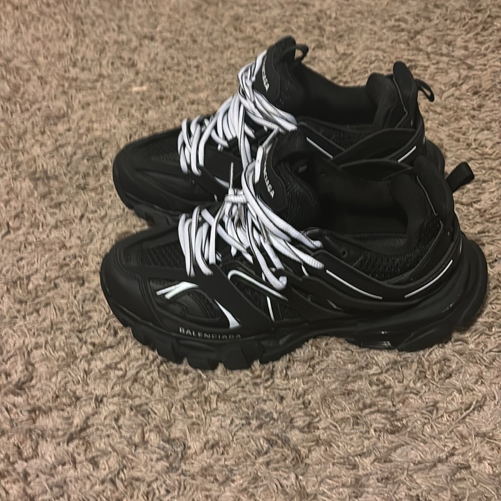 Never Worn New - image 2